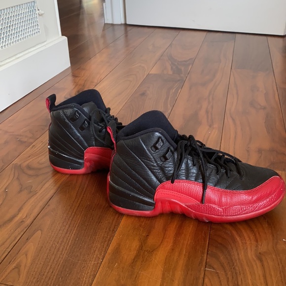 Jordan 12’s “Flu Games” Red & Black - Picture 4 of 8
